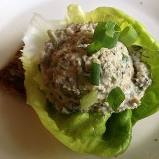 Not Tuna on Onion Bread(Greens & Vines Raw Vegan Gourmet)