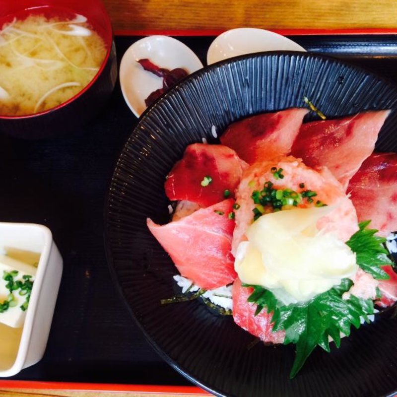 上マグロ丼(魚専門 漁十八番)