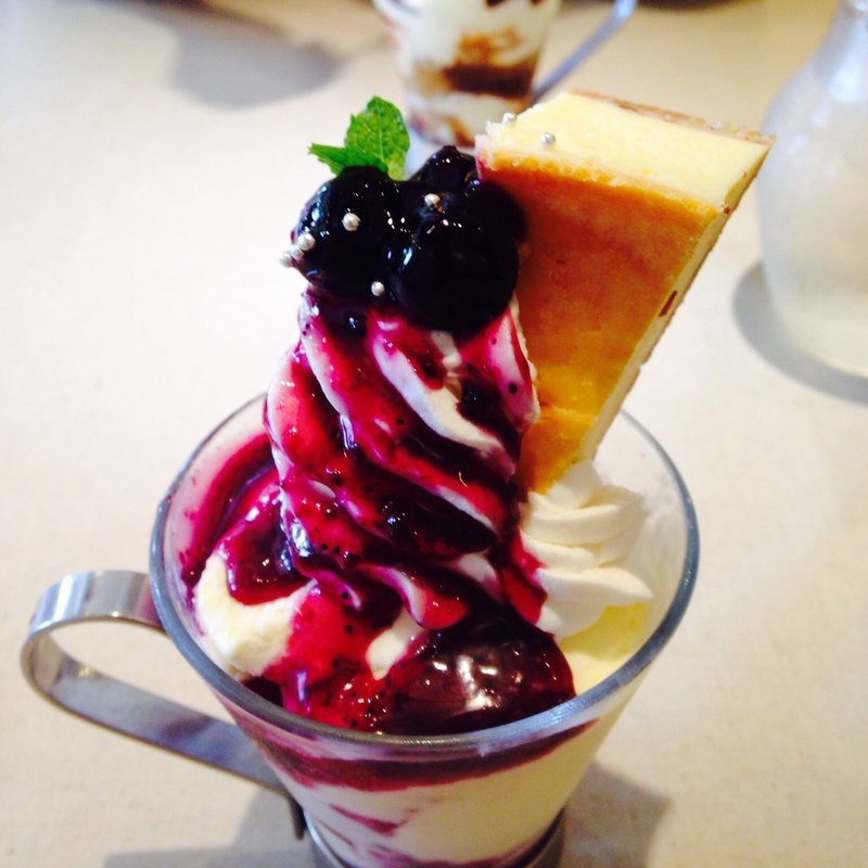 チーズケーキパフェ(ちむちむ堂 )