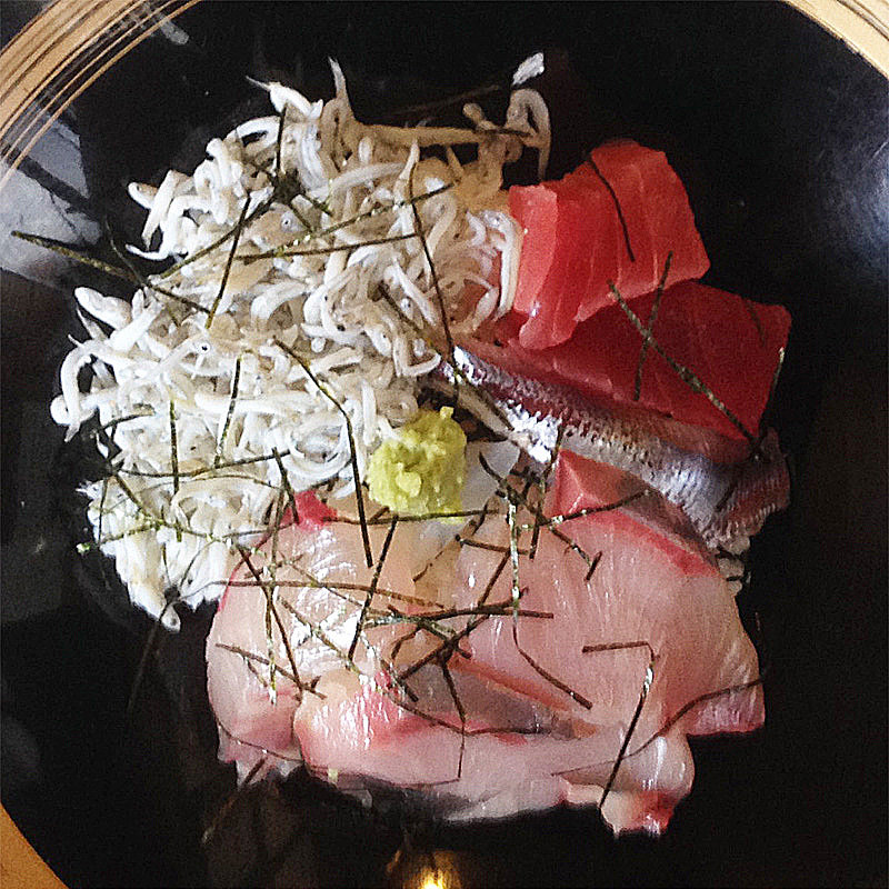 海鮮丼(くいもの市場瀧)