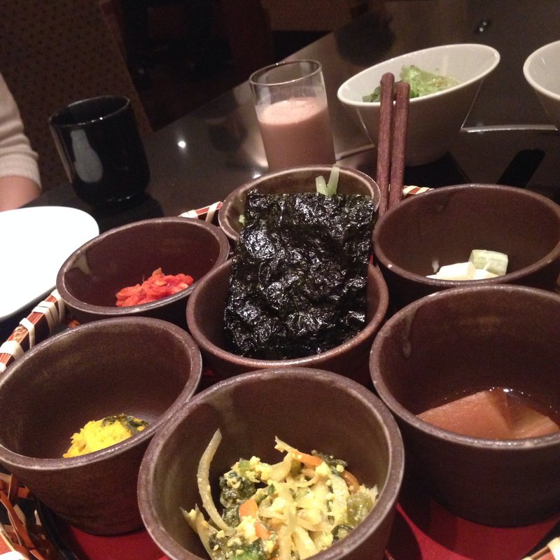 バンチャン（7種のおかず盛り合わせ）(スーパーブッフェ グラスコート)