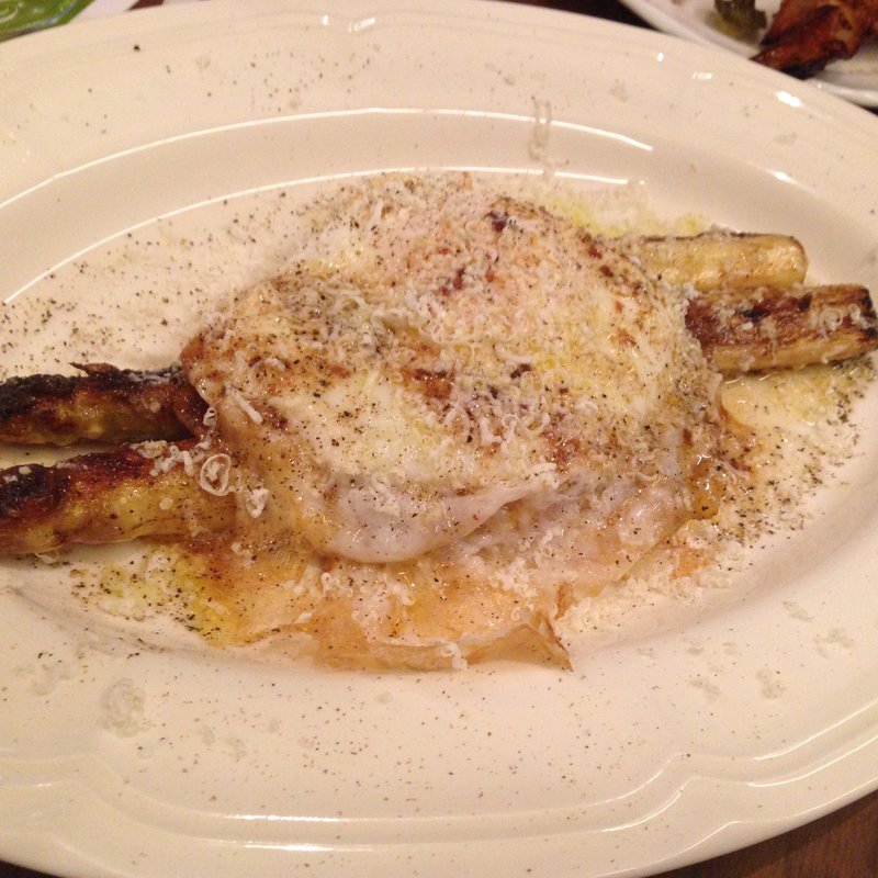 ロゼアスパラと半熟玉子のロースト アンチョビバターソース(Pentolino 092)