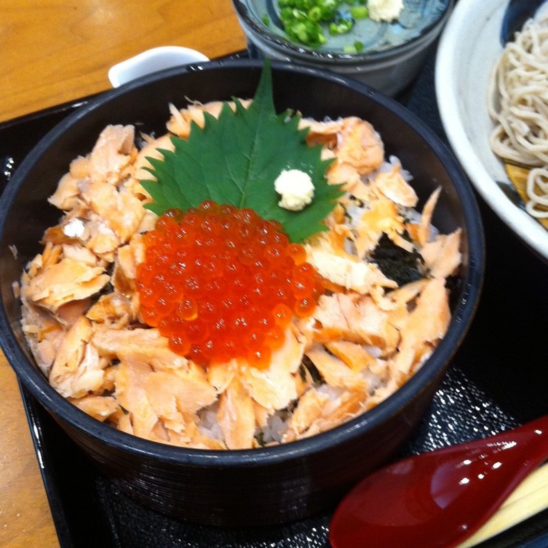鮭といくらの親子めし(いくら丼うえだ)