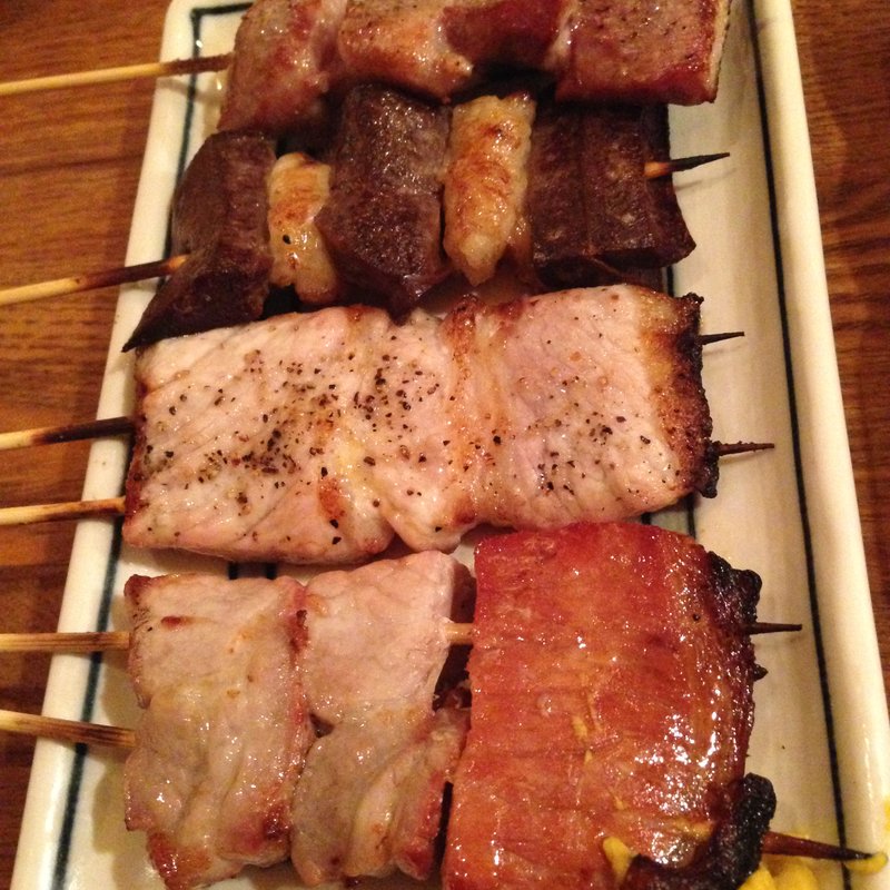 串盛り合わせ(日本再生酒場 新宿ホルモン横丁)