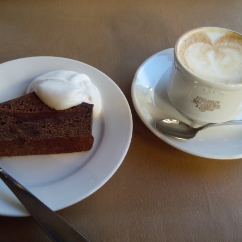 ガドーショコラとカフェオレセット(バーゼル 京王八王子店 （BASEL）)