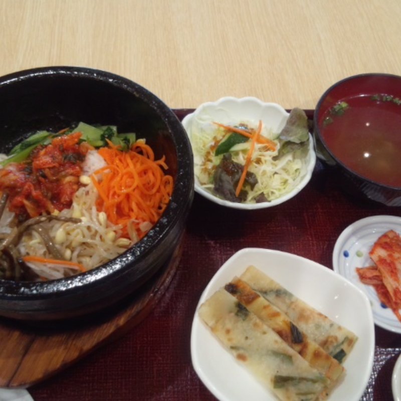 野菜ビビンバランチセット(こだわりのコリアンフード 燦餐 橋本アリオ店 （さんさん）)