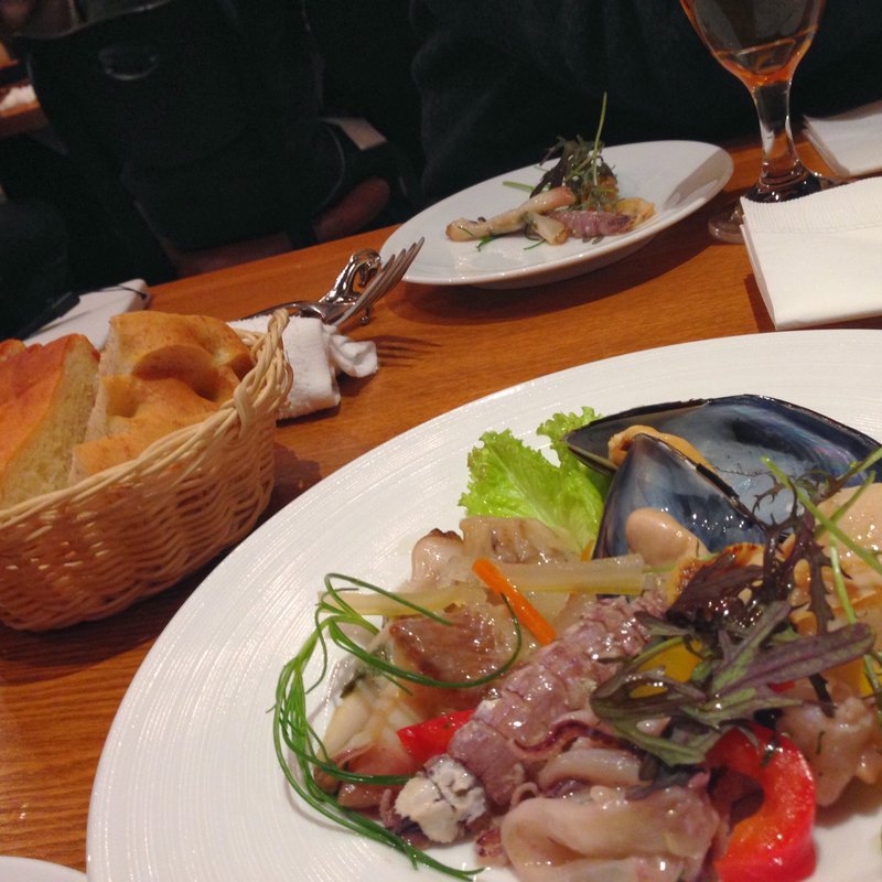 ヴェネツイア風魚介前菜盛り合せ(アンティカ･オステリア･マジカメンテ)