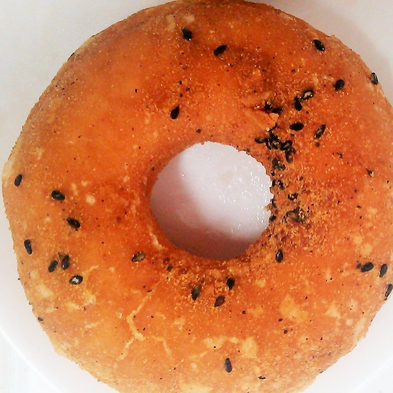 黒ごまきなこ(ケンジーズドーナツ)