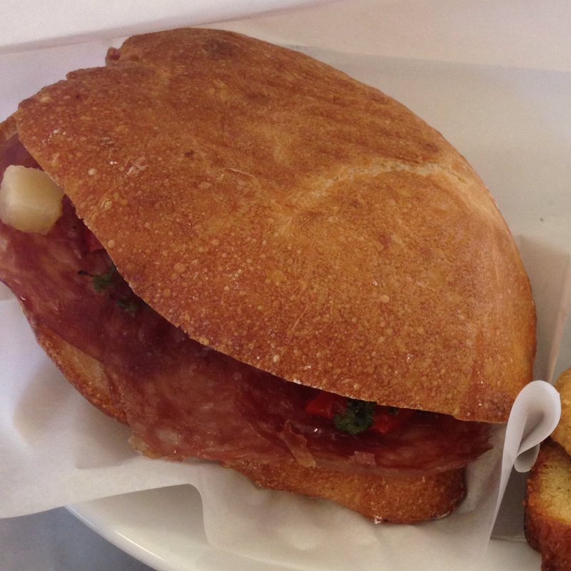 ミラノサラミ(パンとエスプレッソと)