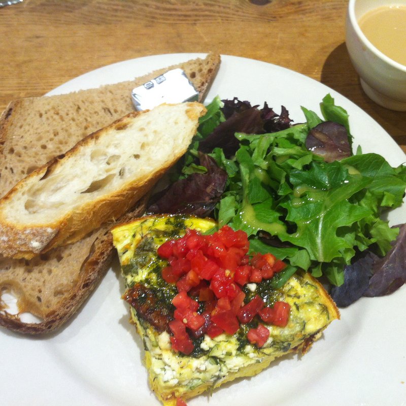 ZUCCHINI & FETA FRITTATA(LE PAIN QUOTIDIEN)