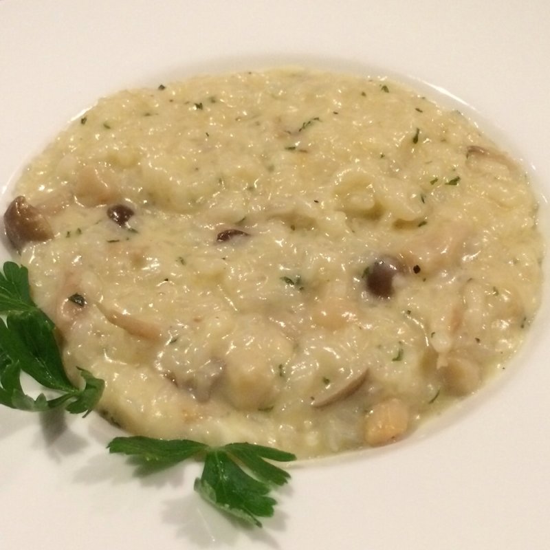 (イン ヴィーノ ベリタス （IN VINO VERITAS【旧店名】Dining 臣）)