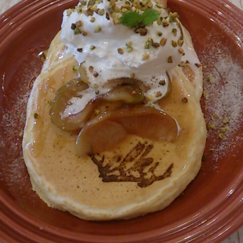 りんごとピスタチオのハニーパンケーキ(elk 名古屋店)