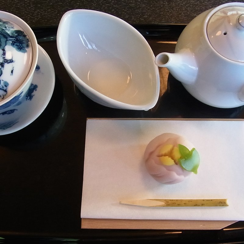 お茶（お菓子付）(二の丸茶室 )