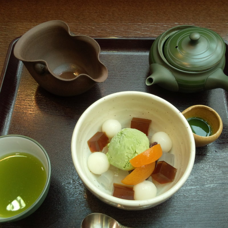 抹茶白玉あんみつ(一葉)