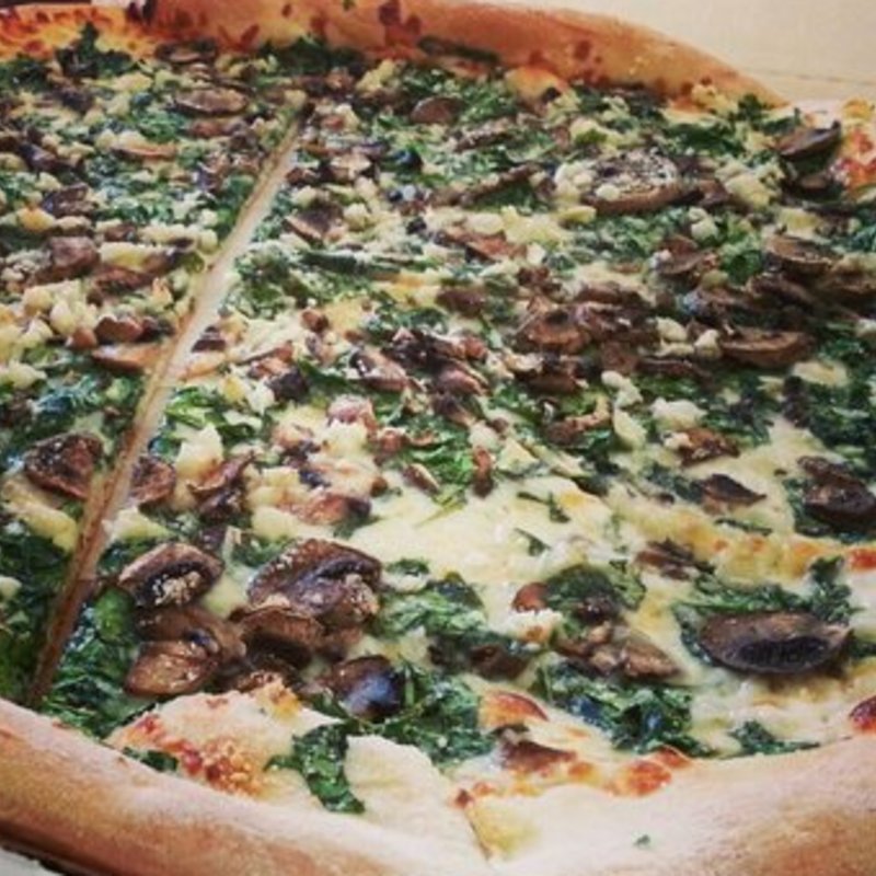 Spinach Garlic Bacon Pizza(Boston Pizza)