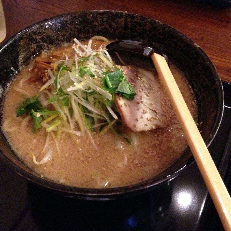 味噌ラーメン大盛り(もちもちの木　　)