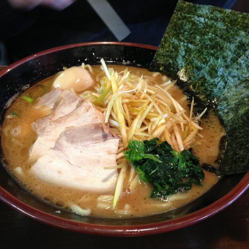 塩ラーメン大盛り(横浜ラーメンとんこつ家 郡山店 )