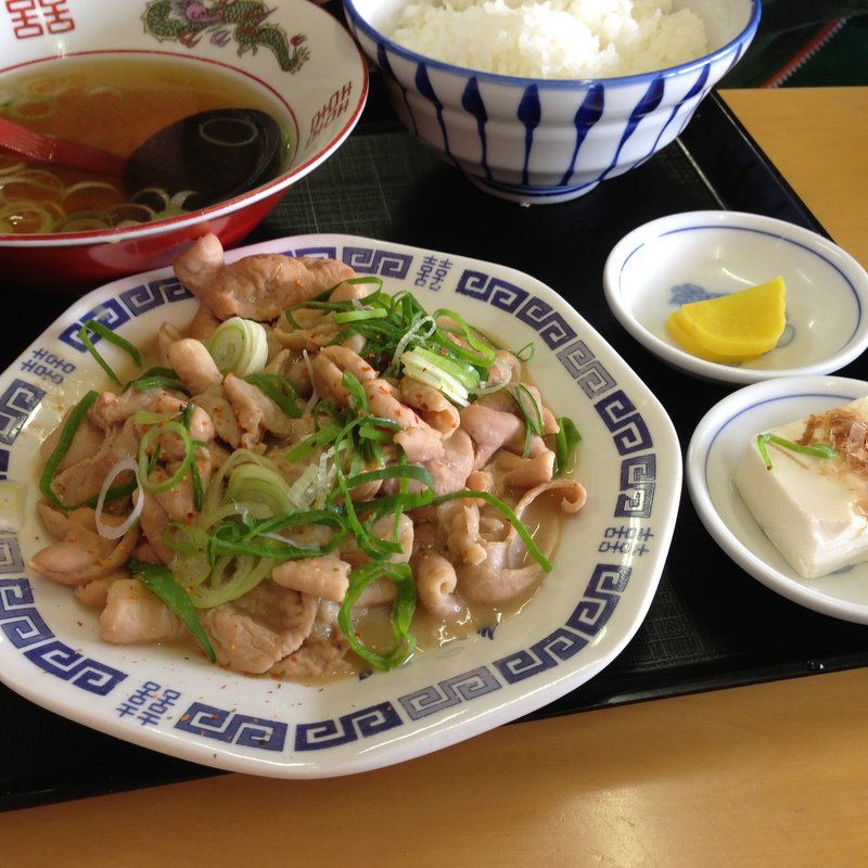 モツ煮込み定食　(すがい食堂 （すがいしょくどう）)