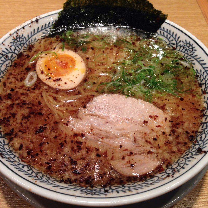 醤油とんこつラーメン 焦がしネギ黒