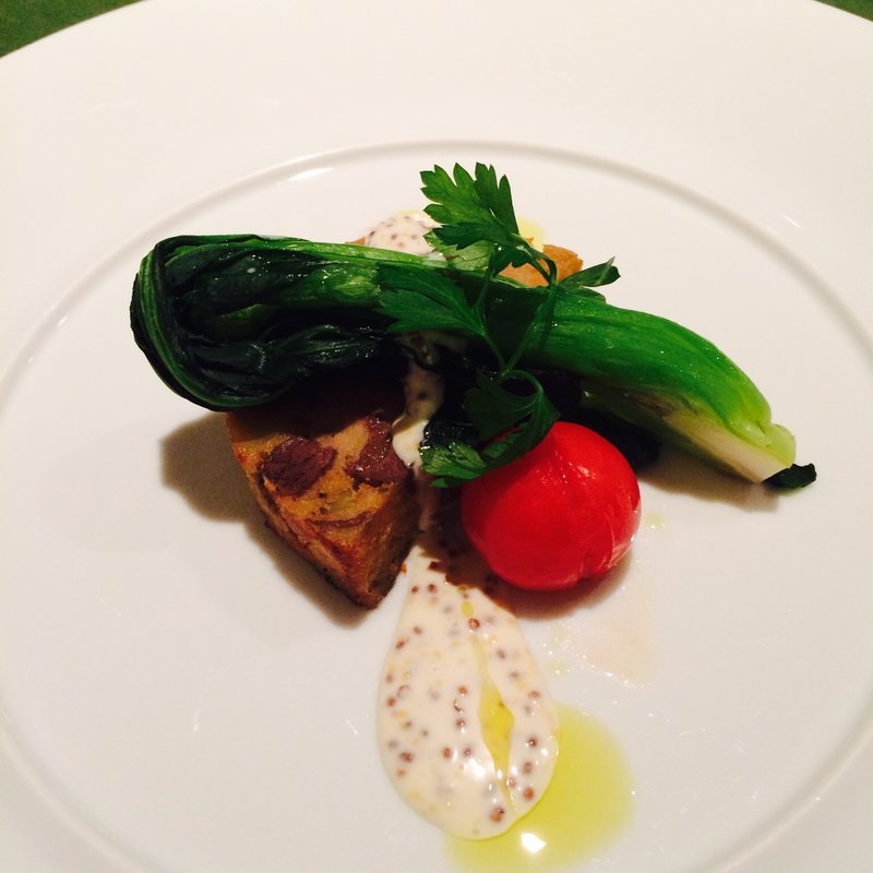 牛ほほ肉のテリーヌ(ロルマ アッティーヴァ)