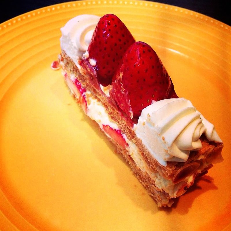 苺のミルフィーユ(Cote de Rouge　赤坂店)