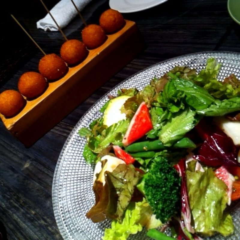 こだわり野菜たっぷりサラダ(grigio la tavola（グリージョ ラ ターヴォラ）)