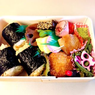 花篭むすび(むすび むさし 新幹線店 )