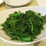 Na-no-Hane itame (broccoli rabe with oyster sauce)