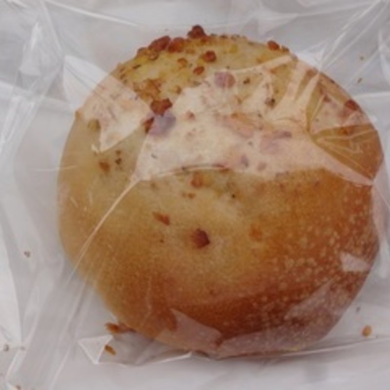 クルミあんぱん(カフェ・テルヴェ！)