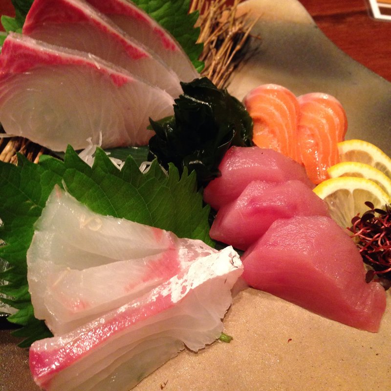 本日のお造り盛り合せ 三種盛(ほっとけや 西院店 )