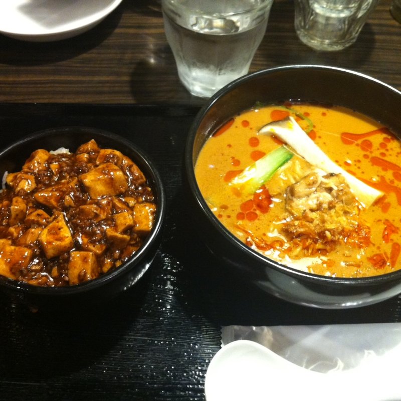 ハーフセット(中華料理 炎麻堂 神田店)