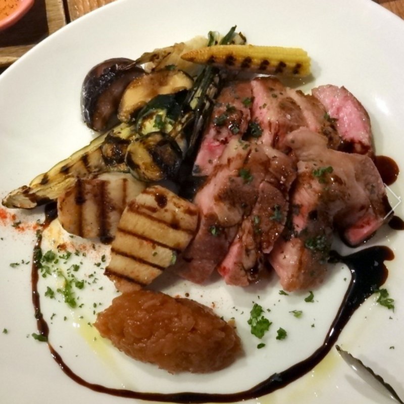 平田牧場三元豚肩ロースのロースト(オー・ペシェ・グルマン)