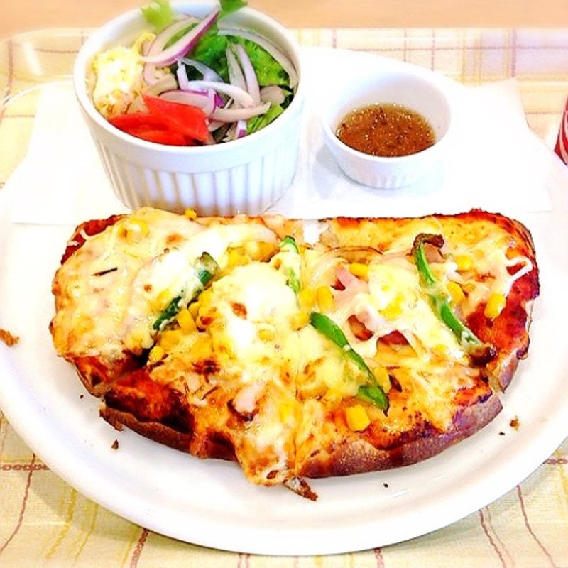 ハーフピザランチセット(福よし・お多福・グランマキッチン・かめ福 岩槻店)