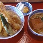 (まねき )