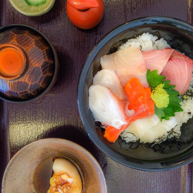 海鮮丼(きんはる 代々木上原店)