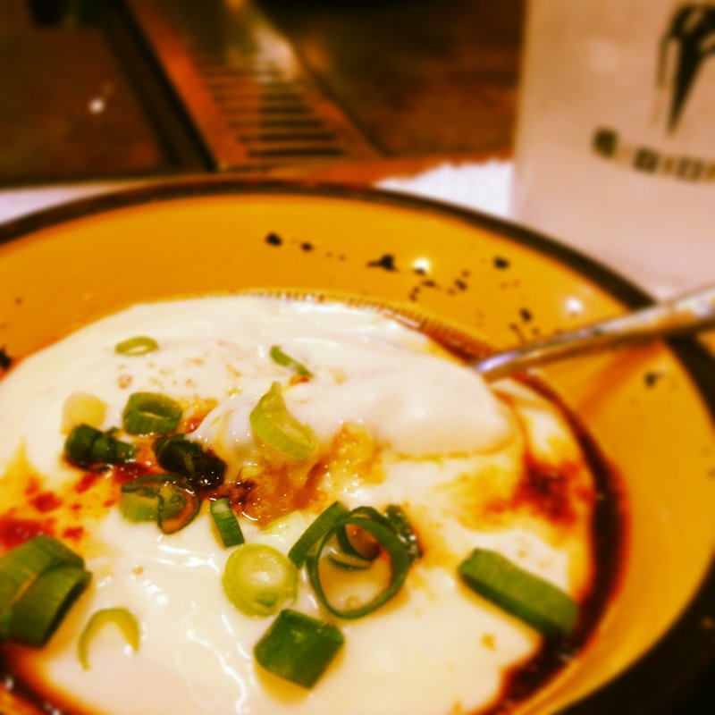 豆乳なような豆腐(鉄板焼屋 人生の楽園 （じんせいのらくえん）)