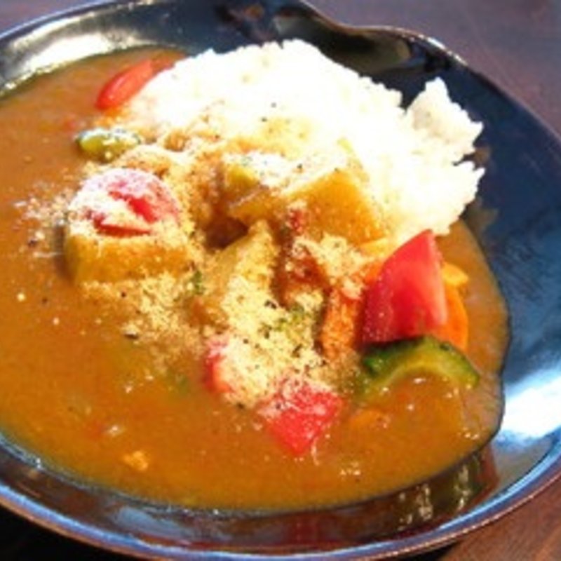 チーズとトマトの野菜カレー(MODeL T （モデルティー）)