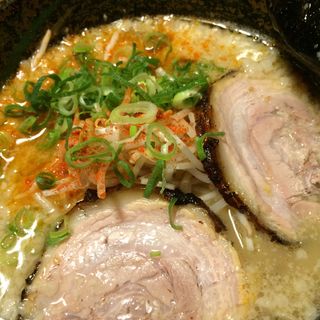 背脂とんこつ(ラーメン工房　はっぴ （【旧店名】あ　塚口店）)