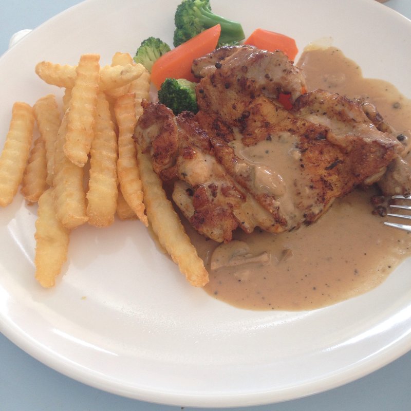 チキンチョップ(Western Bar)