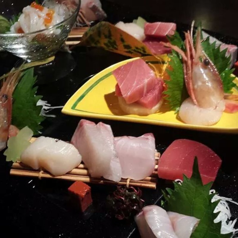 お造り盛り合わせ(治兵衛 )