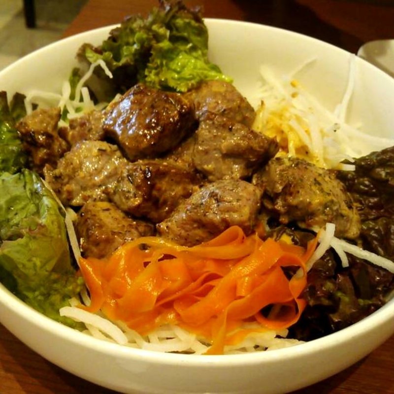 ステーキボウル(カフェ バニヤン （Cafe Banyan）)