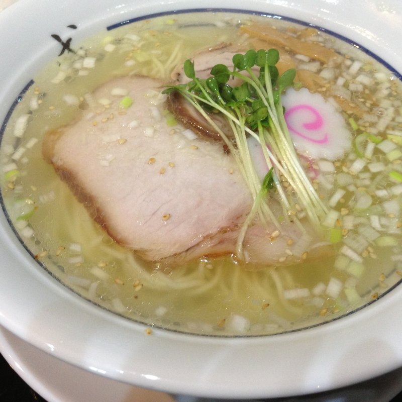 塩そば(めん処 成 （せい）)