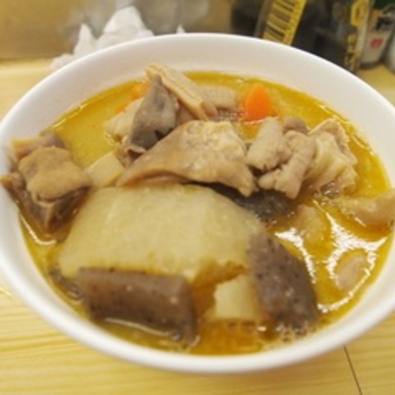 もつ煮込み(やきとり相模屋)