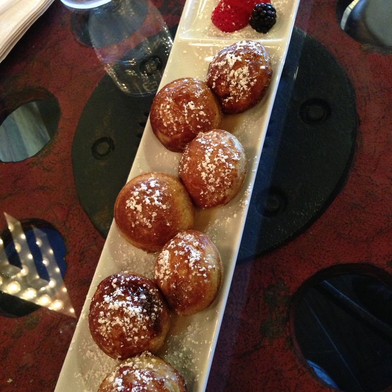 Ebelskiver 	 	 	(Café 1 of a kind)