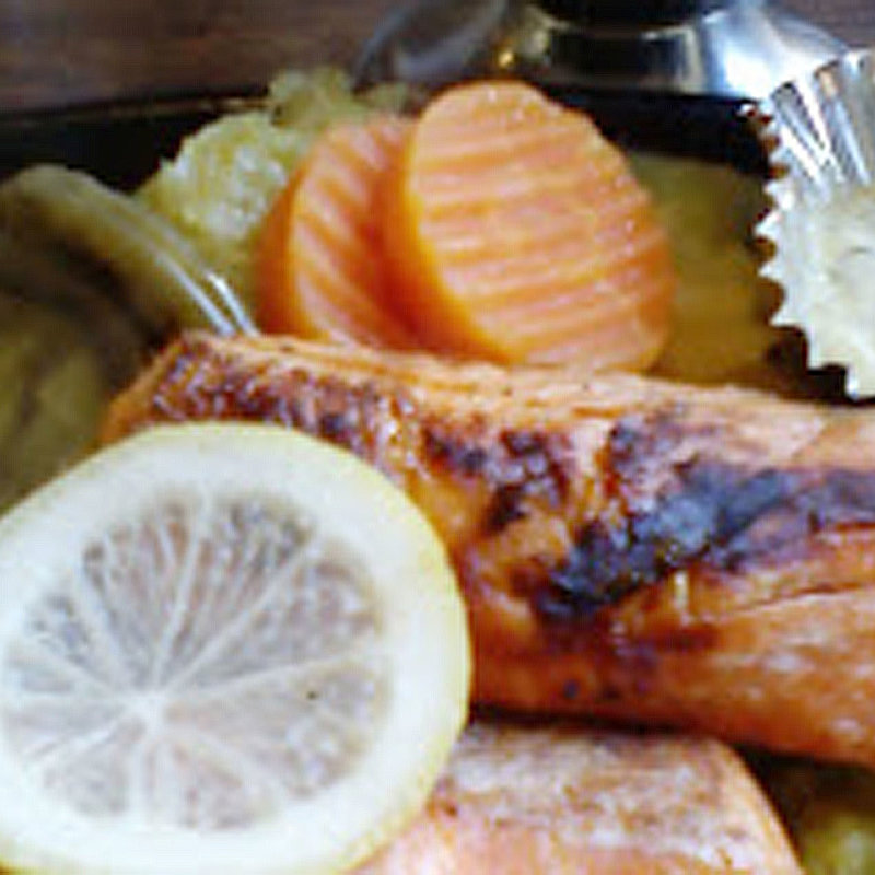 サーモンステーキ(ウッドストック （WOODSTOCK）)