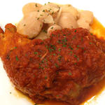 国産ひな鶏の骨付きもも肉のトマト煮込み(Bistro Cafe GAVA)
