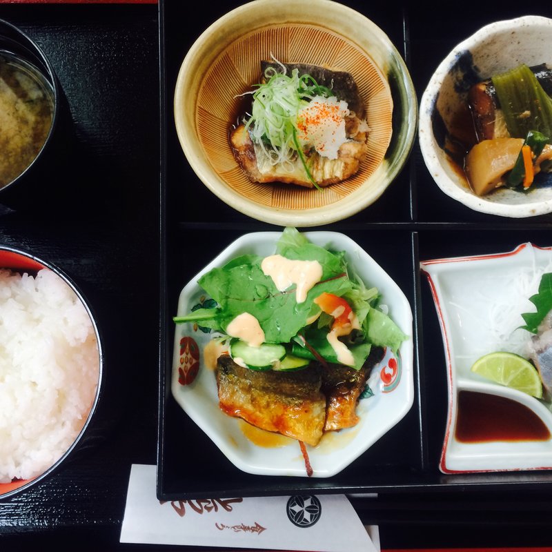 新物 生サンマ定食(食事どころ とらや )