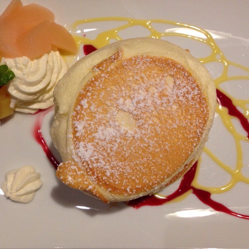 コロコロさつまいもとりんごのパンケーキ(fleul)