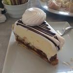 Peanut butter banana cake
