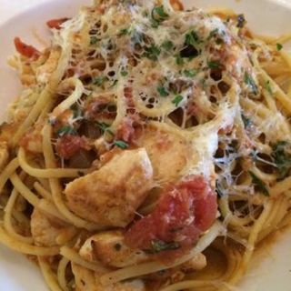 Tomato basil pasta(Cafe Laufer)